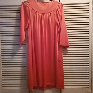 Shadowline Ladies Nightgown Size Medium